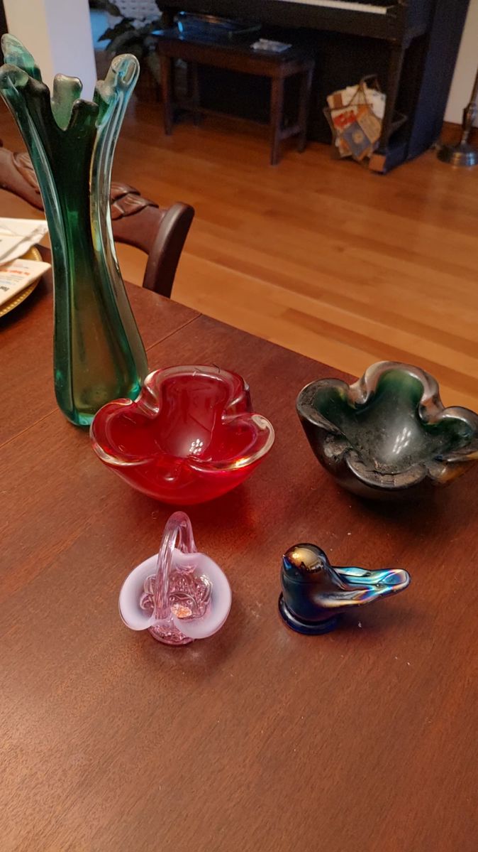 Murano, Fenton and rainbow bird