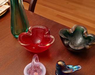 Murano, Fenton and rainbow bird