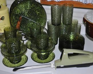 These Vintage Anchor Hocking Avocado Green Soreno Glassware Make Such a Statement! (Set is a 5 Piece Service for 8) 