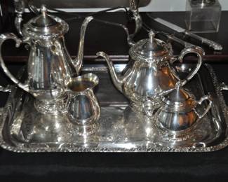 Beautiful Vintage Oneida Community, "Henley" 5 Piece Silver Plate  Coffee/Tea Set