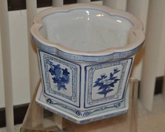 Antique Chinese Blue & White Hexagon Porcelain Flower Chinoiserie Planter, 8"H