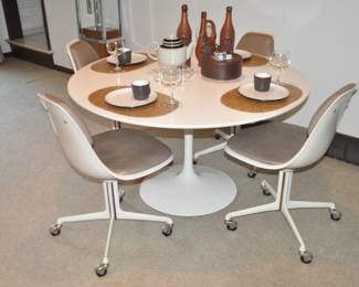 Spectacular Saarinen-Style 48" Round White Fiberglass Tulip Table with 4 Burke 103 Padded Taupe Leather Swivel Tulip Dining Chairs