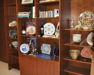 Fantastic Adjustable Free Standing Display Unit!  102"W x 98"H x 44"D