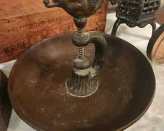 Cast Iron Figurial Squirrel Nurlt Cracker Dish