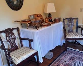 MAITLAND SMITH DINING CHAIRS, 6 CHAIRS AND 2 CAPTAINS