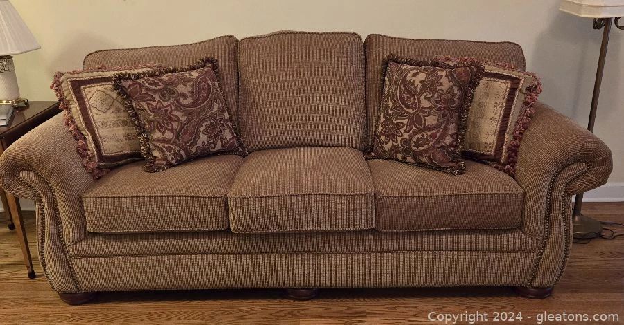 Nice Craftmaster 3 Person Sofa