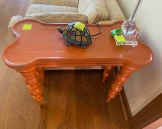 Wood dog bone end table. 2 available. Easy to paint in the color you prefer. 