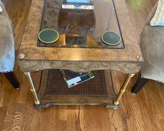 Better pic of Gordon table. Check out the wood grain. Excellent!