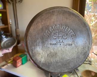 Collectable Magnalite vintage cook wear.  