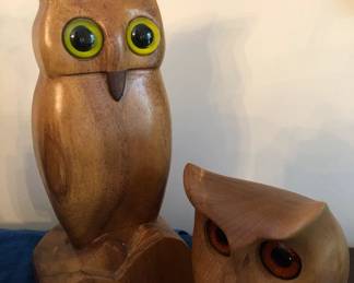 WOOD OWLS MADE OF MYRTLEWOOD