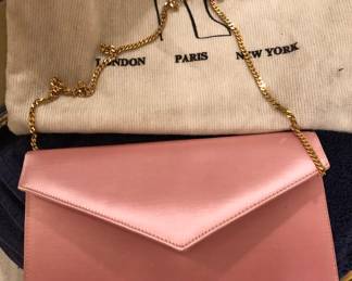 CLUTCH WITH SHOULDER CHAIN