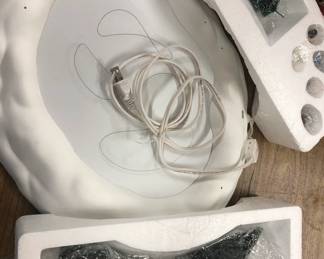 DEPT. 56ICE SKATE AND FIGURINES