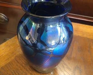 HANDMADE VASE FROM ASTRAL GLASS STUDIO