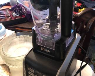 NINJA BLENDER
