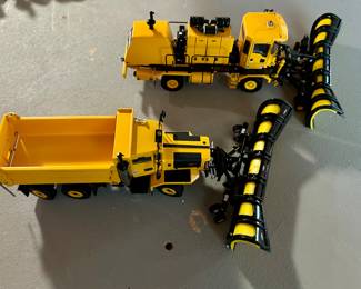 TWH SW3004-Y Oshkosh P Series Snow Plow TWH for OshKosh Sweepster S3100B