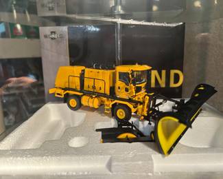 Same KOMATSU in original box