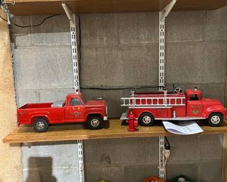Vintage 1957 Tonka Hydraulic Aerial Ladder Fire Truck T.F.D. No. 5 Pressed SteelTonka No 5 TFD 1950's Pumper Ladder Fire Truck Pressed Steel USA