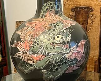 Asian dragon pottery vase
