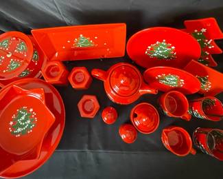 005 Waectersbach Holiday Dinnerware Set Christmas Tree Pattern