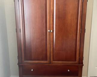 004 Thomasville Bridges 2.0 Collection Armoire