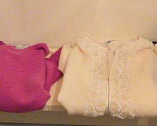 Gorgeous Womens Sweaters Sz XL