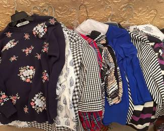Womens Long Sleeves Shirts Lot 2 Mostly Medium 