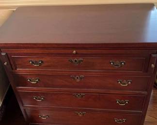Craftique Mebane Mahogany Entryway Drawers