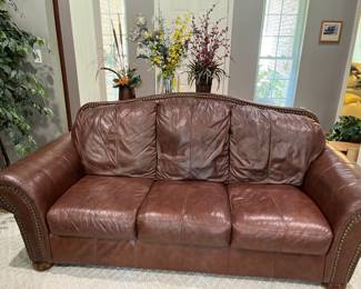 Leather sofa 