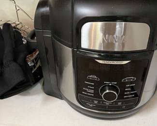 Ninja pressure cooker never used