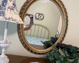 Mirror
Lamp has sold