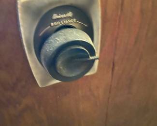 Console speaker cabinet 