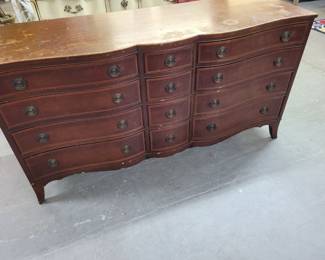 Triple Dresser
