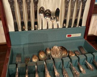 Beautiful silverplate flatware set