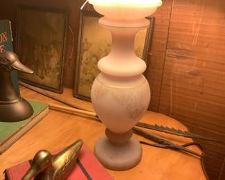 Satin glass lamp