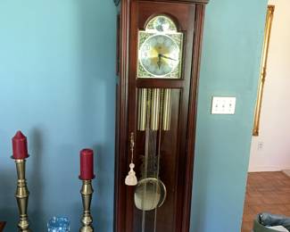 #17	Ridgeway Grandmother Clock  w/pendulum 17x10x81	 $275.00 
