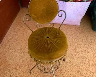 #92	Vintage Vanity Chair w/Metal Base w/gold Fabric - seat height - 20"	 $20.00 
