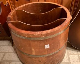 #69	Wood Barrel Magazine Stand w/Handle - 15 round x 15 Tall	 $25.00 
