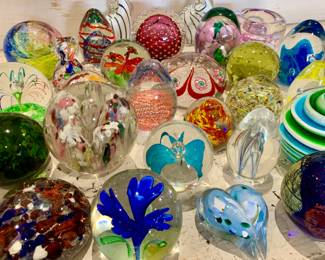 Fantastic art glass paperweights …Mark Matthews, Italian pieces, Czech, artisan crafted: aquatic fish, insects, flowers, cased, abstract, controlled bubble