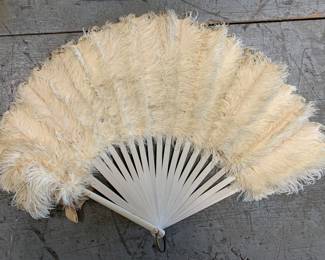 Antique feather & wood ladies hand fan 