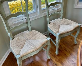 60" Round Century Furniture Town & Country Dining Table and 5 Montpellier Dining Chairs with Rush Seats.