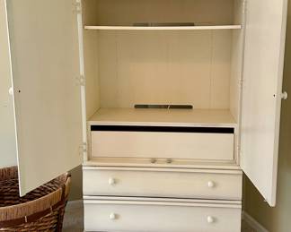 Thomasville Impressions Linen Press