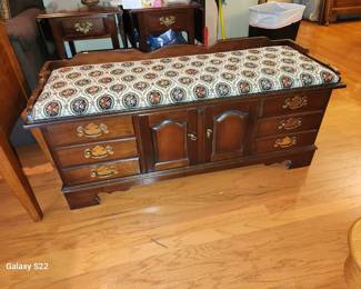 Lane Cedar Chest