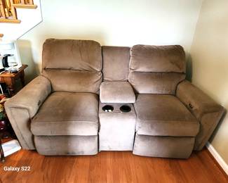 Lazy Boy Electric Reclining Love Seat