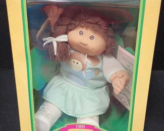 Cabbage Patch Doll 1985 in original box