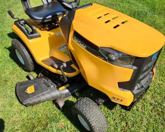 Cub Cadet XT1 LT 42" lawn tractor