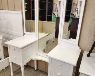 shabby chic vanity