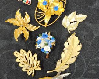Lots of vintage jewelry!