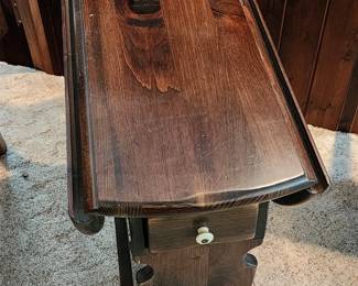Ethan Allen drop leaf side table