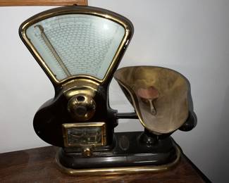 Antique scale 