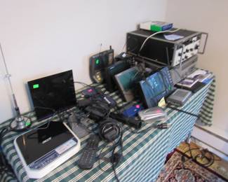 Wavtek Signal booster, DAVIS integrated weather system, lots of electronics this/and/that